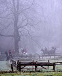 Jagdreiter im Nebel